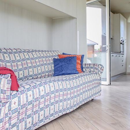 Modern Home With Private Parking Near The Station! Lukka Zewnętrze zdjęcie